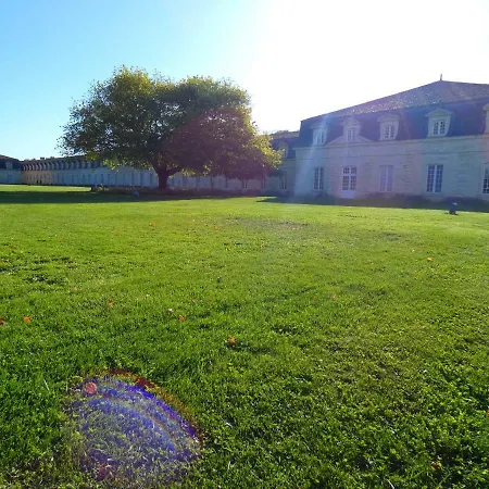 Confort - Lumineux - Centre Et Proche Commerces * Rochefort (Charente-Maritime)